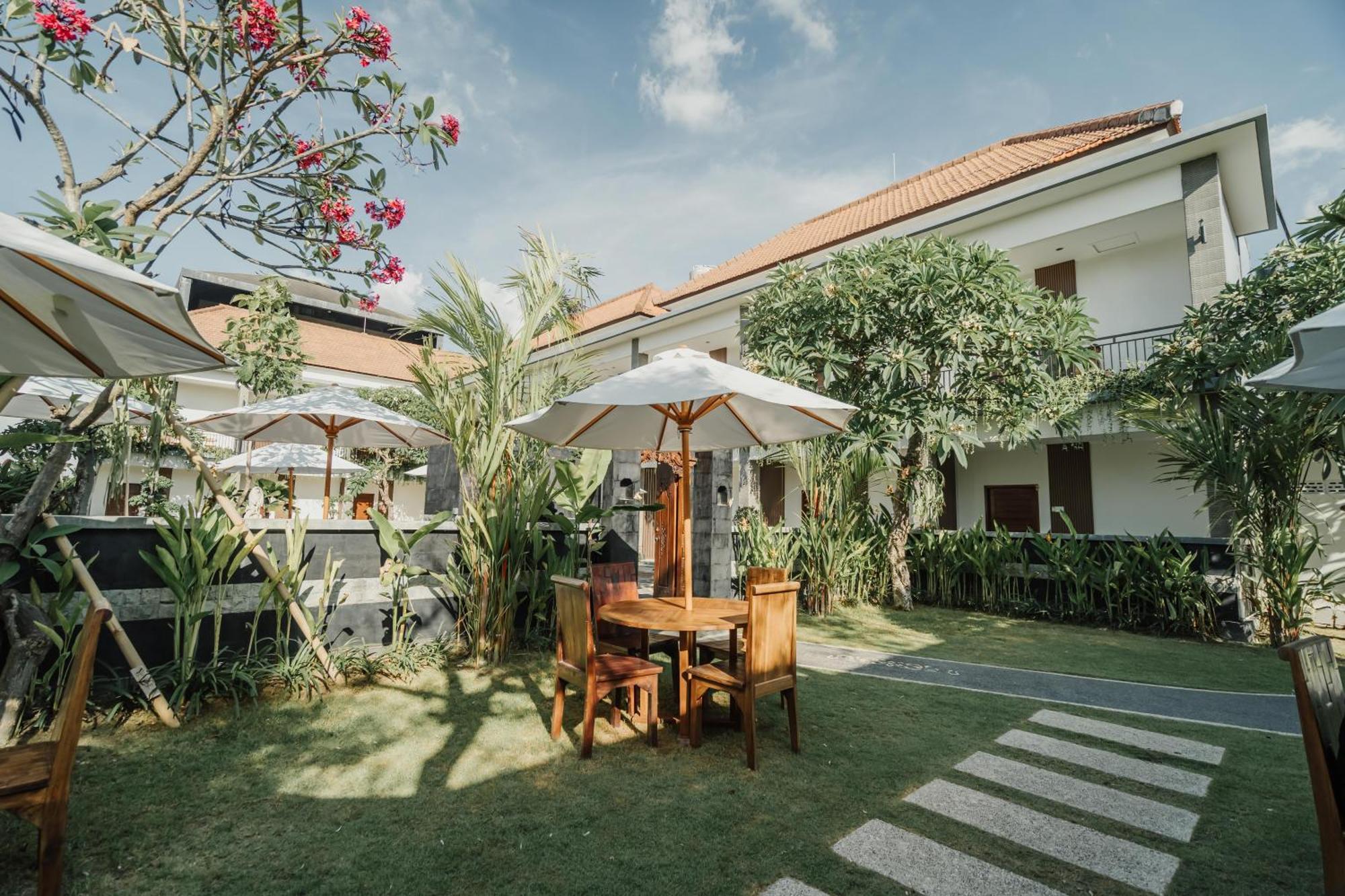 You Suite Seminyak Legian Zewnętrze zdjęcie
